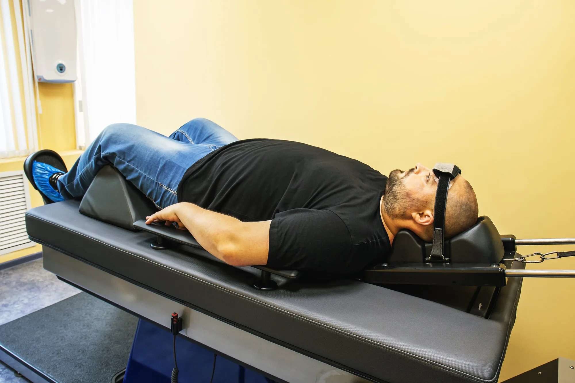 Intersegmental Traction Therapy at Mountain Creek Chiropractic in Red Bank