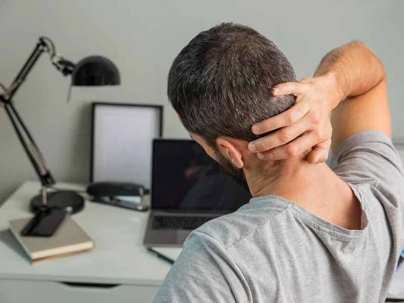 Mountain Creek Chiropractic treating neck pain in Red Bank