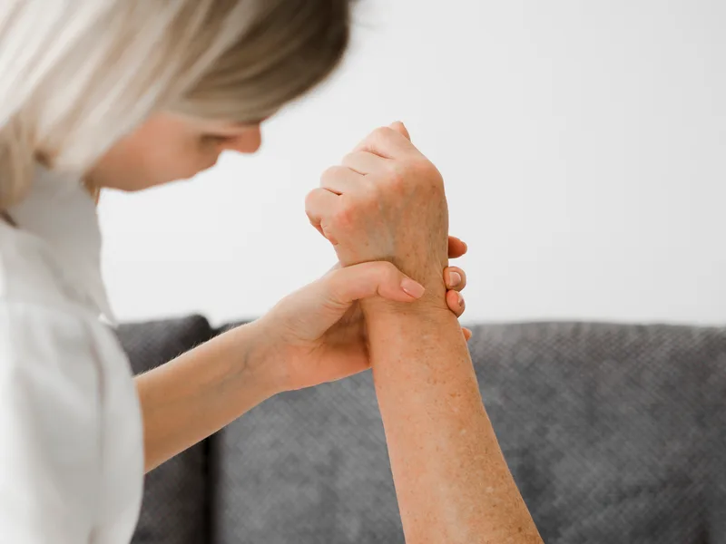 Chiropractic care for neuropathy at Mountain Creek Chiropractic in Red Bank