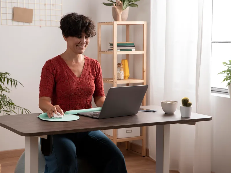 How Mountain Creek Chiropractic treats poor posture in Red Bank